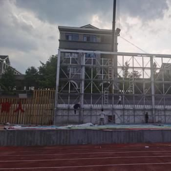 P8 LED全彩顯示屏安裝現(xiàn)場(chǎng)